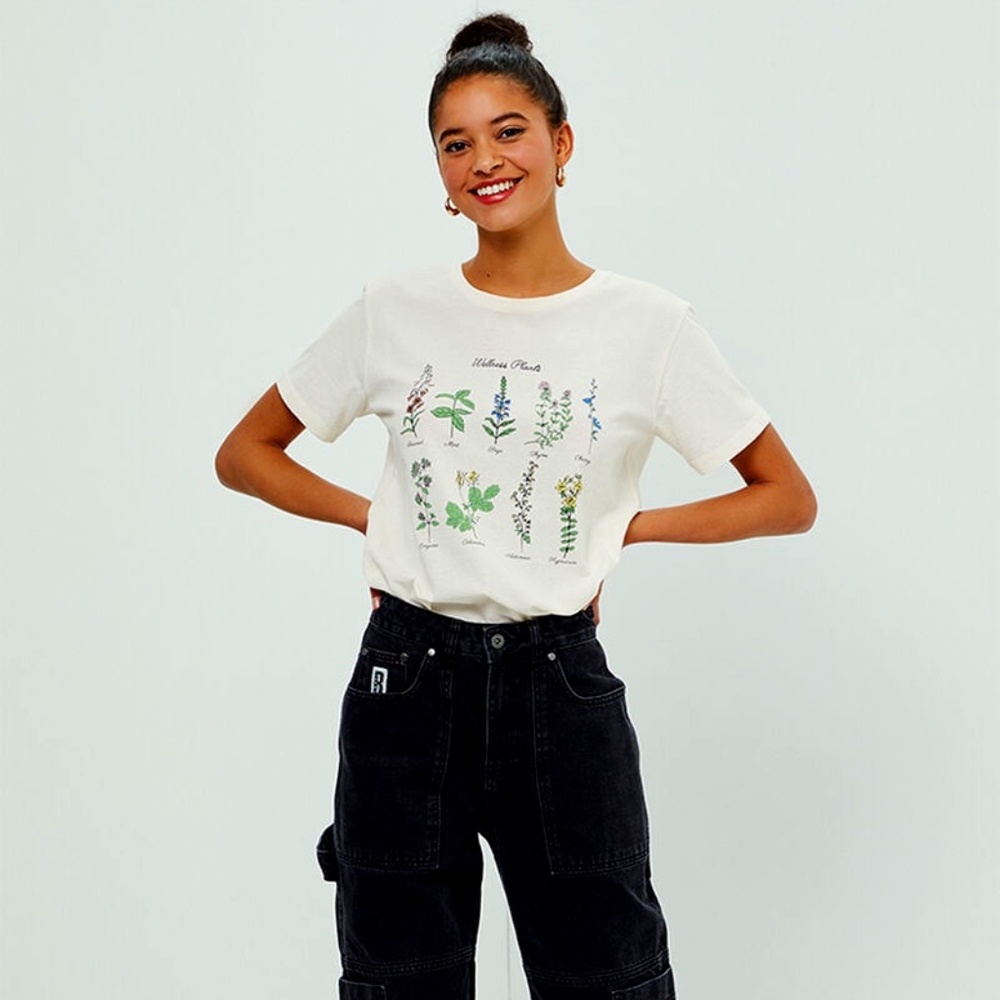 Wellness Plant Boyfriend T-Shirt